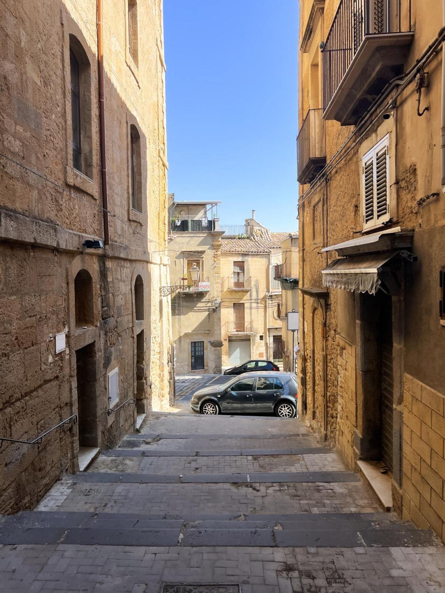 Bed and Breakfast Al Centro Storico Caltagirone Esterno foto
