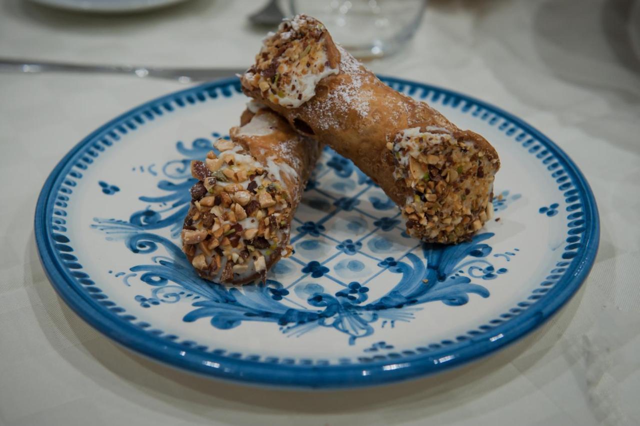 Bed and Breakfast Al Centro Storico Caltagirone Esterno foto