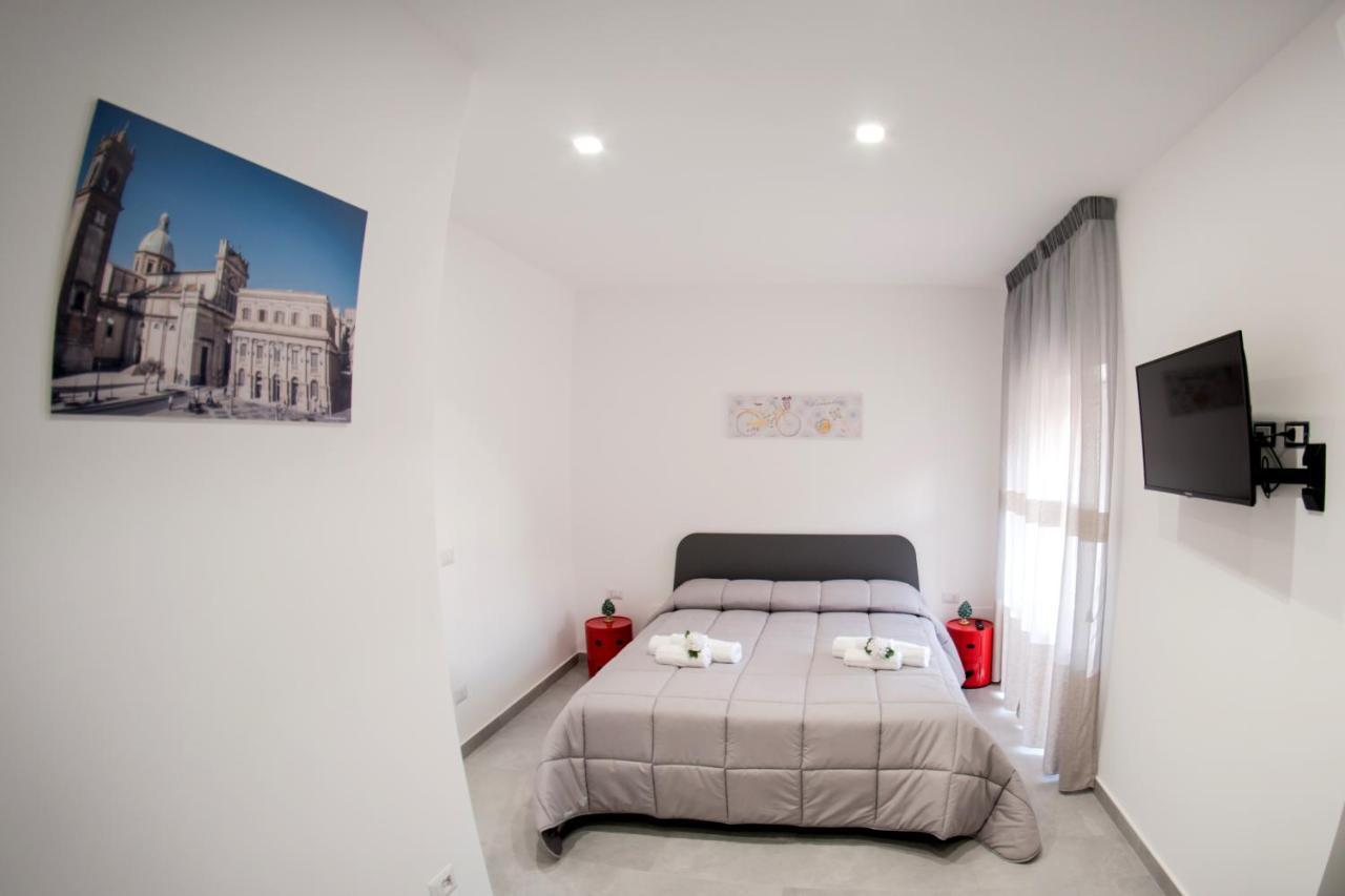 Bed and Breakfast Al Centro Storico Caltagirone Esterno foto